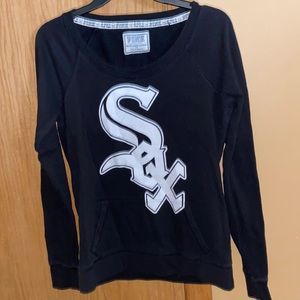 VS PINK Chicago White Sox Longsleeve